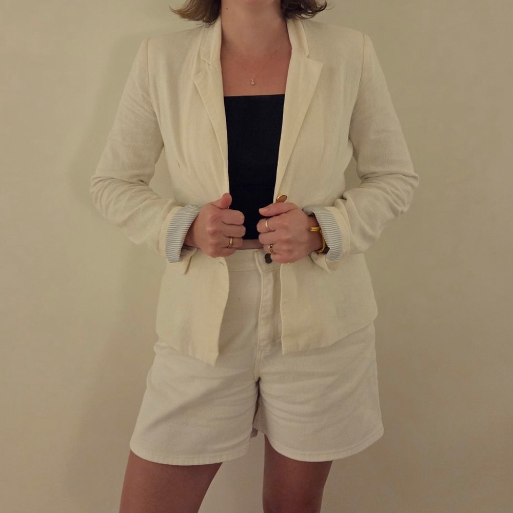 White Linen Blend Tailored Blazer with Gold Buttons | Size 4 - Picture 10 of 10